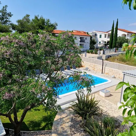 Tome-1 By Interhome * 维尔