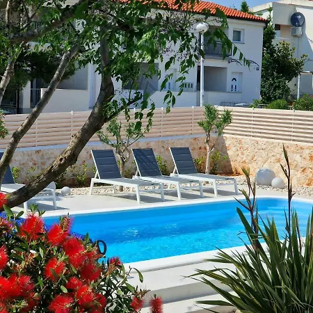 Apartment Tome-1 By Interhome Vir